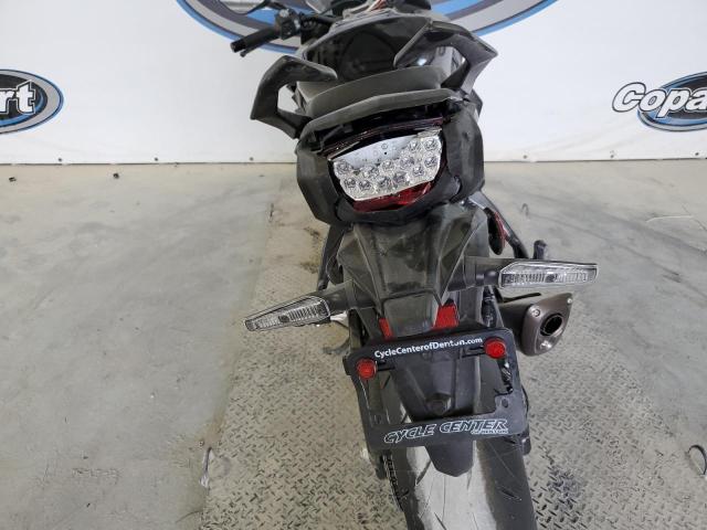 2022 SUZUKI GSX-S1000 JS1EK12B1N7100539