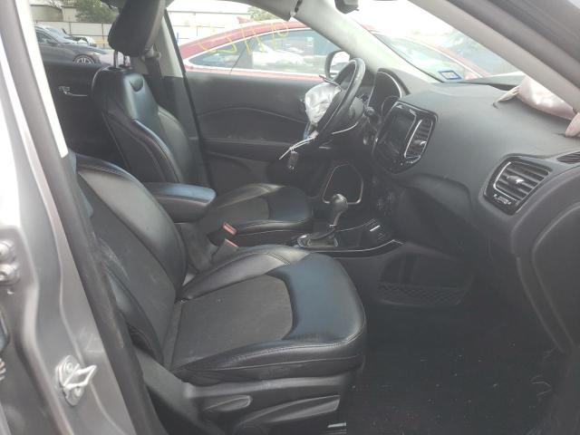 3C4NJCBB5KT832961 Jeep Compass Latitude