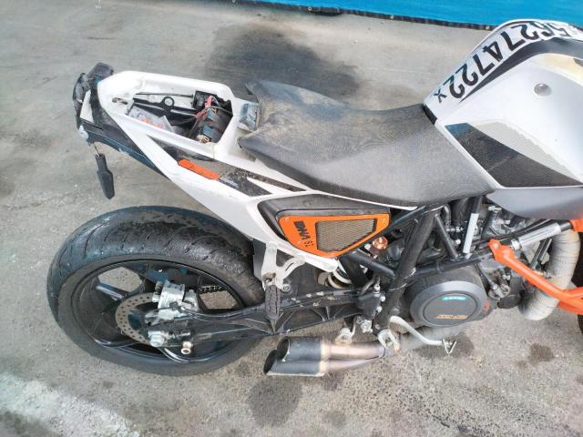 2018 KTM 690 DUKE VBKLDV405JM712957