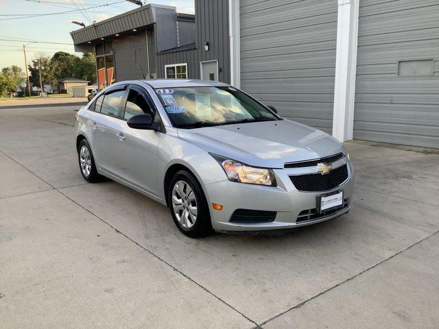 Седани CHEVROLET CRUZE 2013 Сріблястий