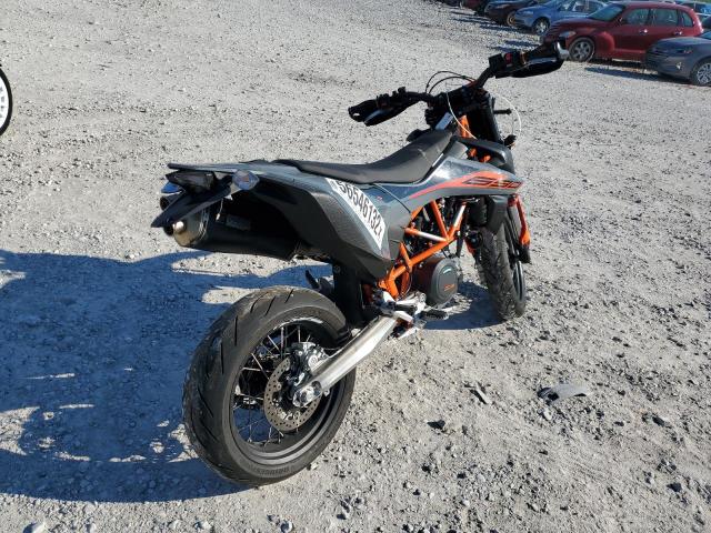2022 KTM 690 SMC R VBKLSV402NM735883