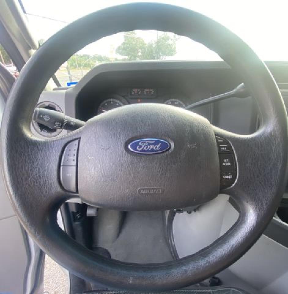 2009 Ford Econoline E350 Super Duty Wagon VIN: 1FBSS31L69DA71985 Lot: 56739612