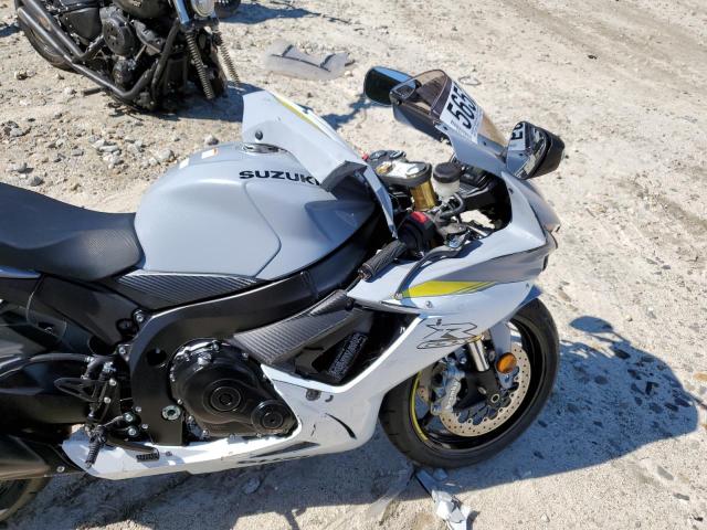 2022 SUZUKI GSX-R750 - JS1GR7MA1N7101329