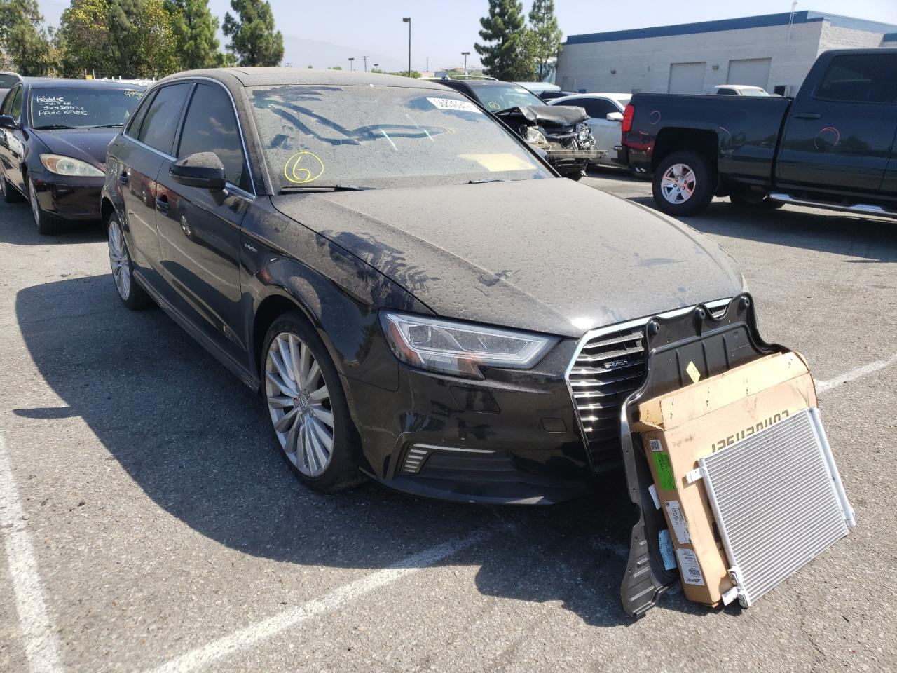 WAUTPBFF8HA042645 AUDI A3 E-TRON 2017