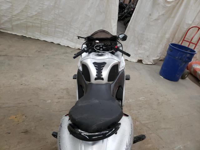 2022 SUZUKI GSX1300 RR JS1EJ11B3N7102085