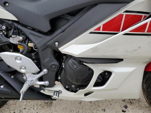 2022 YAMAHA YZFR3 A MH3RH18YXNK008992