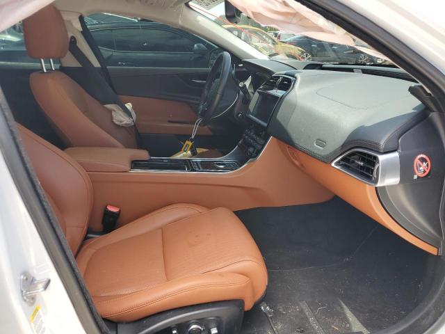 2018 JAGUAR XE PORTFOL SAJAH4EV4JCP17561