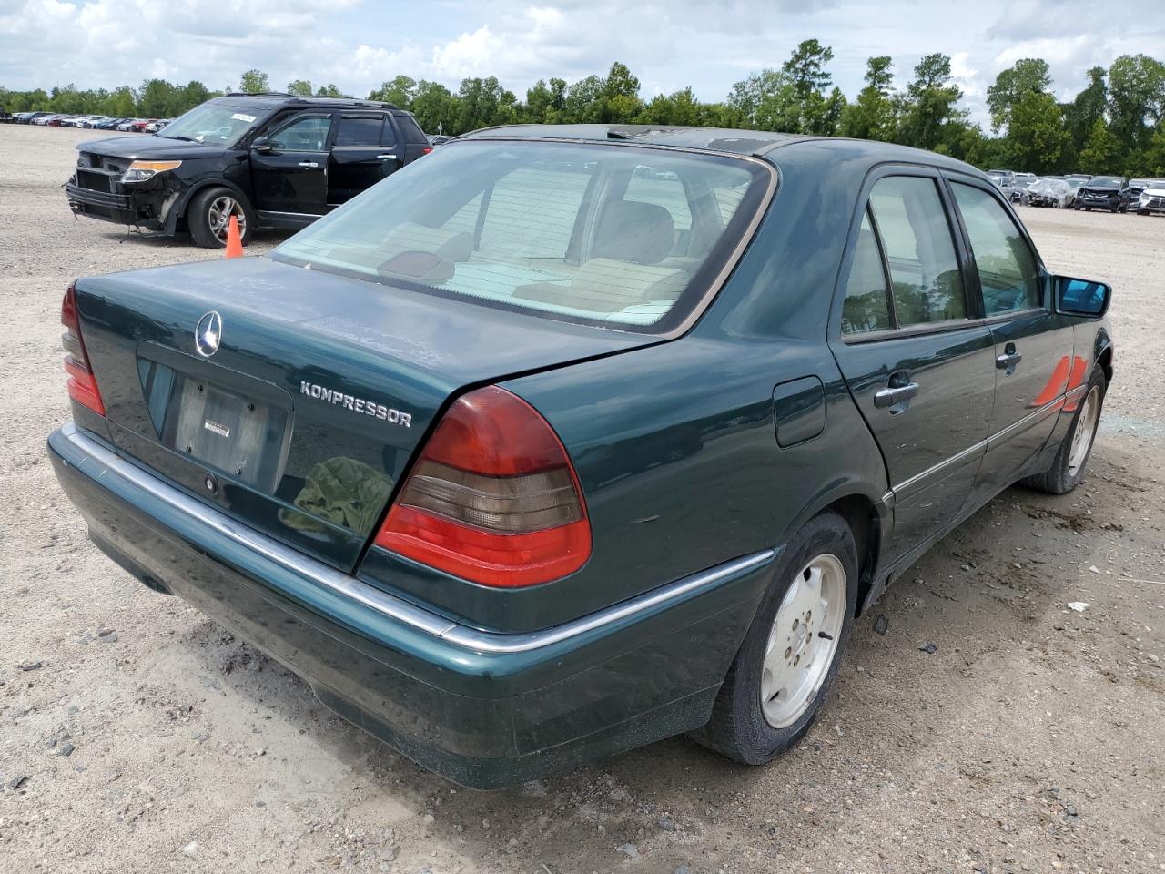 1999 Mercedes-Benz C 230 VIN: WDBHA24G7XA748184 Lot: 72858692