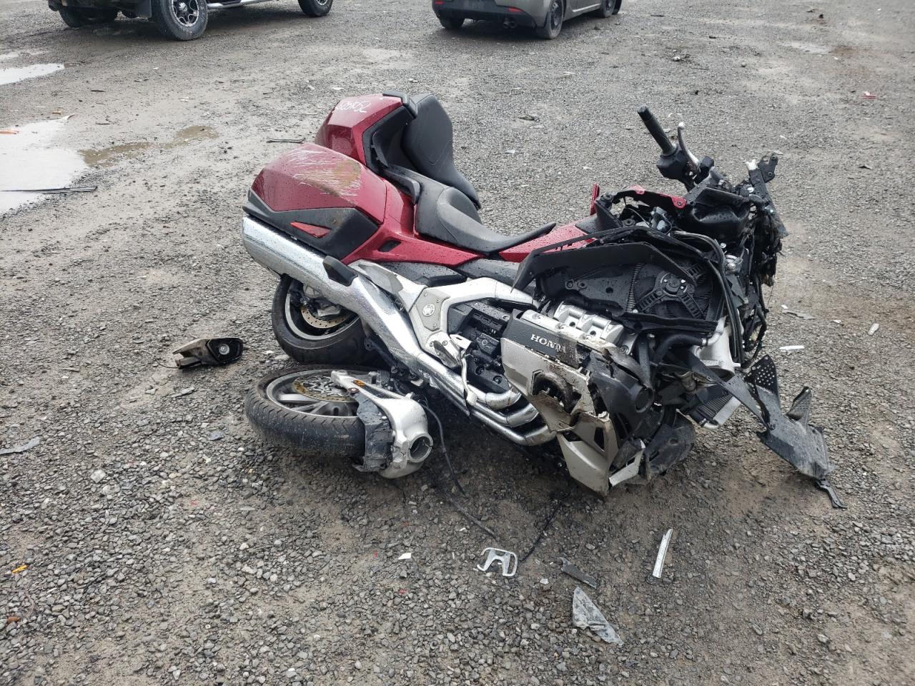 JH2SC7920JK000235 HONDA GL1800 2018
