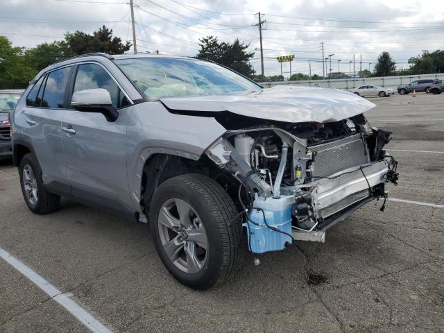 Salvage cars for sale from Copart Moraine, OH: 2022 Toyota Rav4 XLE