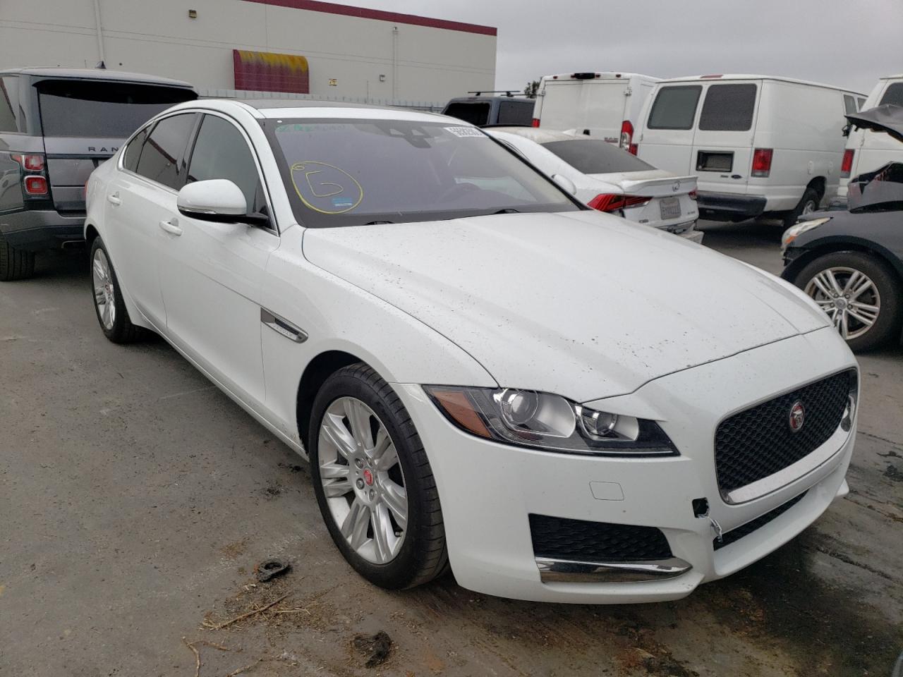 SAJBR4BV9HCY33046 JAGUAR XF 2017