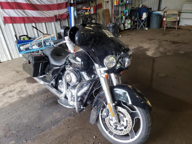 Salvage cars for sale from Copart Lyman, ME: 2011 Harley-Davidson Flhx