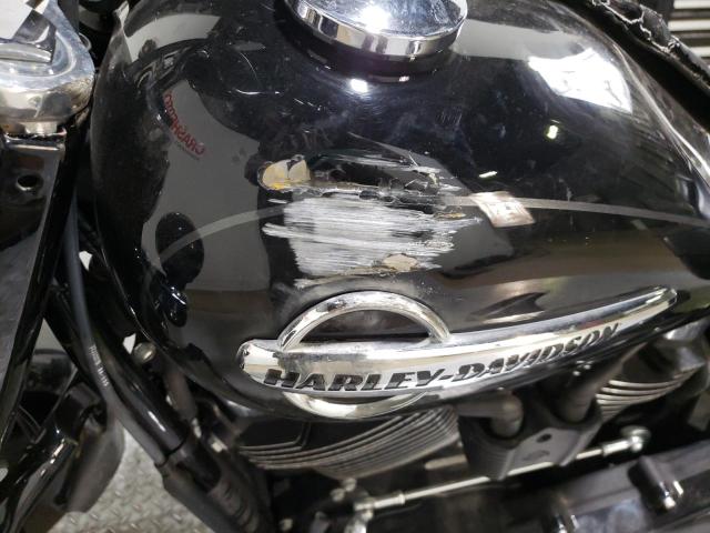 2019 HARLEY-DAVIDSON FLHC 1HD1YAJ19KC011153