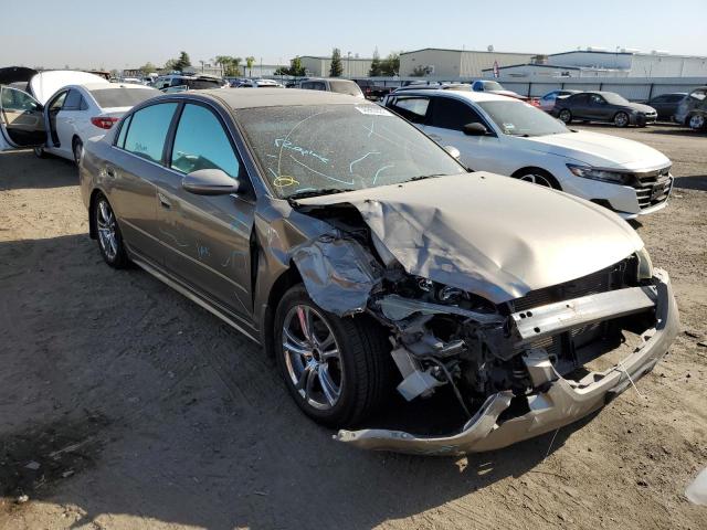 Salvage cars for sale from Copart Bakersfield, CA: 2003 Nissan Altima SE