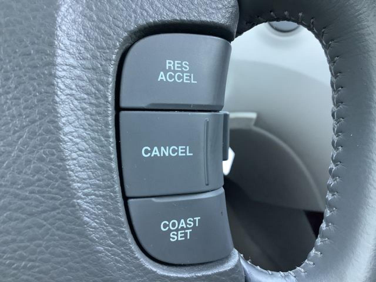 2006 Hyundai Azera Se VIN: KMHFC46F36A102766 Lot: 57242072