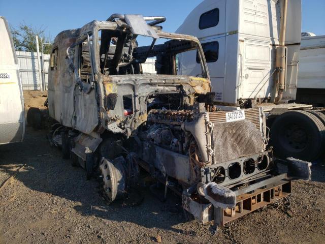 Salvage cars for sale from Copart Woodburn, OR: 2020 Volvo VN VNL