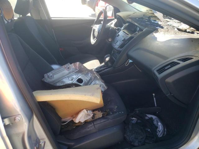1FADP3F28HL300375 Ford FOCUS SE