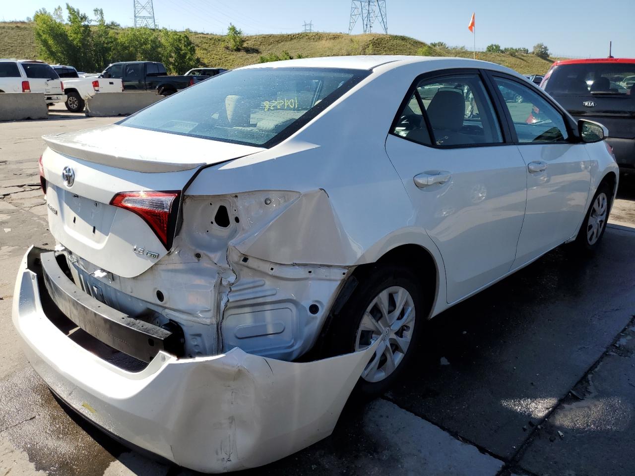 2016 Toyota Corolla Eco vin: 5YFBPRHE8GP465182