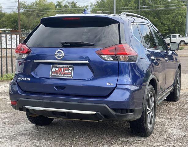  NISSAN ROGUE 2018 Синий