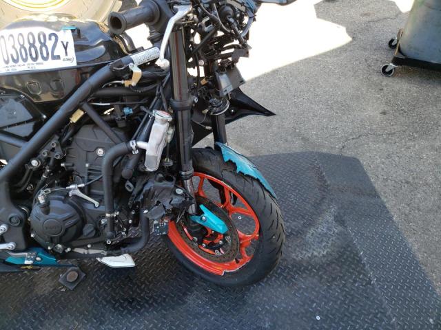 2021 YAMAHA YZFR3 A MH3RH18Y2MK007253