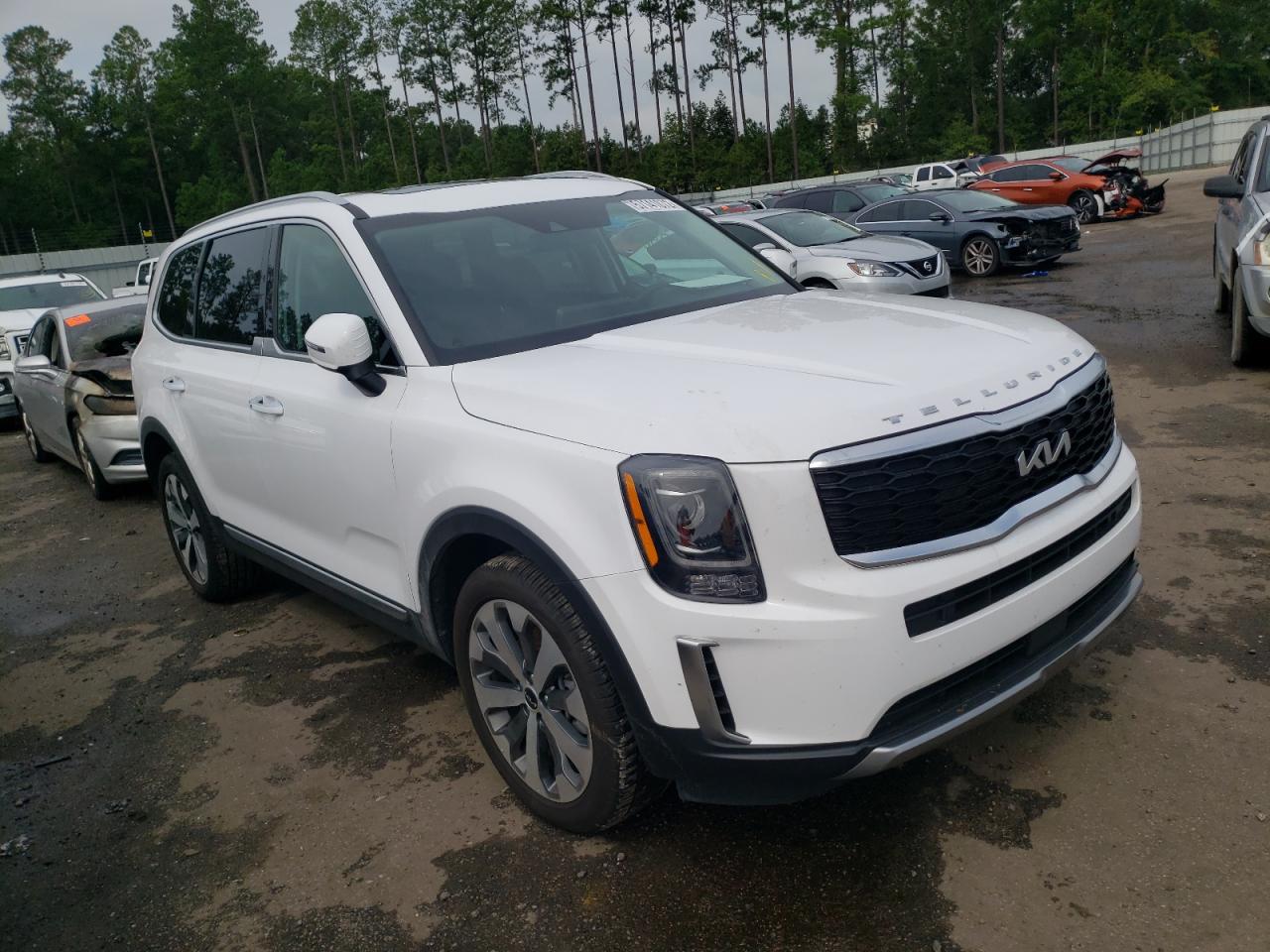 Kia Telluride Glacier White