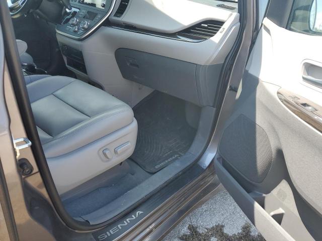5TDYZ3DC9LS025432 Toyota SIENNA XLE