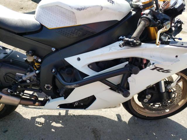 2016 YAMAHA YZFR6 C JYARJ16Y2GA010097