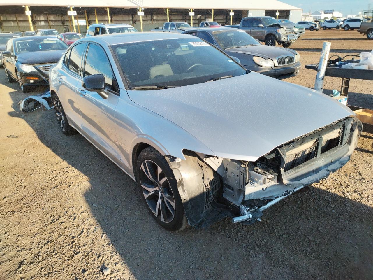 7JRL12FM0NG172366 VOLVO S60 B5 R-D 2022