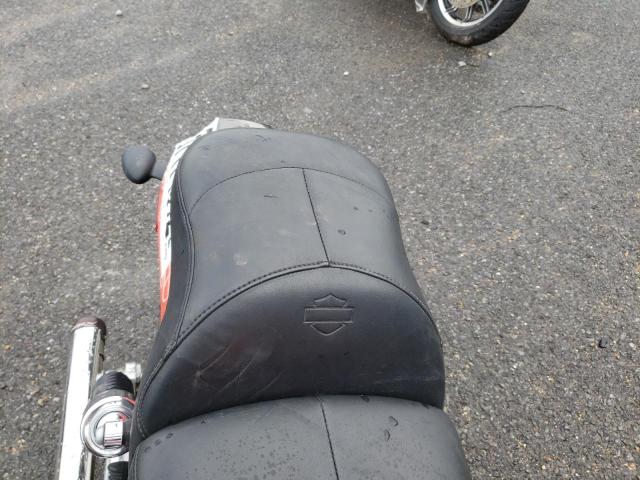 2005 HARLEY-DAVIDSON VRSCB 1HD1HBZ165K804205