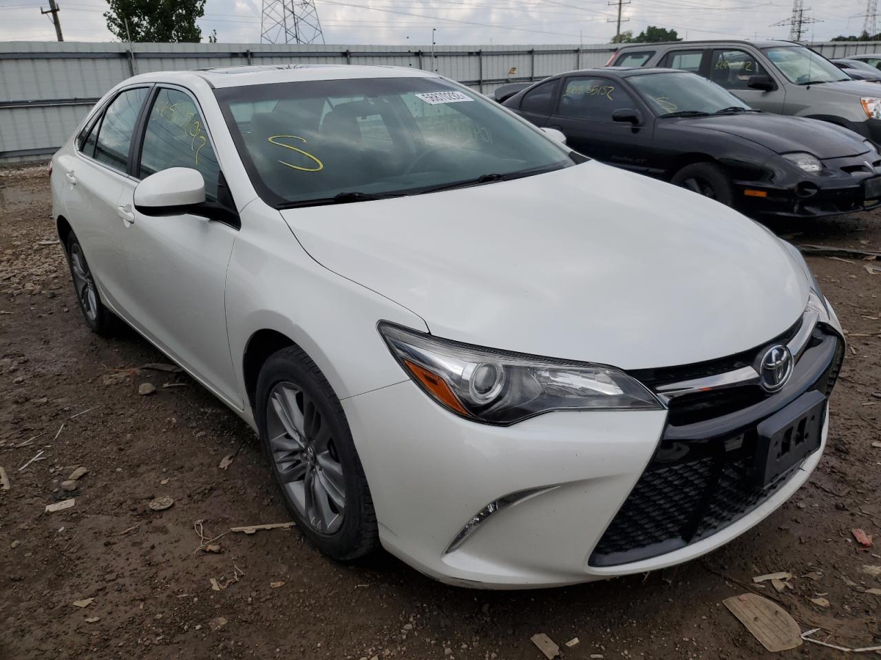 4T1BF1FK1GU243613 2016 Toyota Camry Le