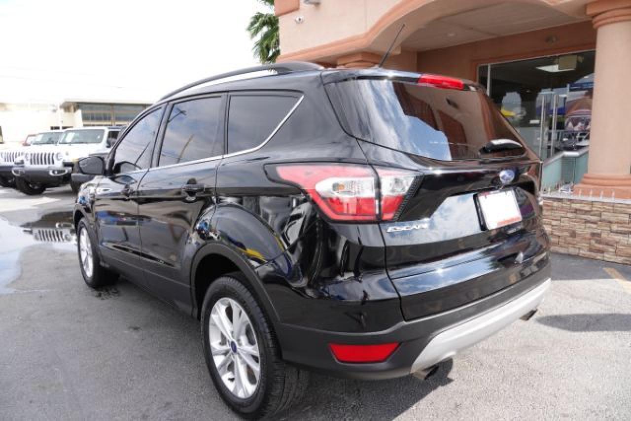 1FMCU0GD6JUA35447 2018 Ford Escape Se