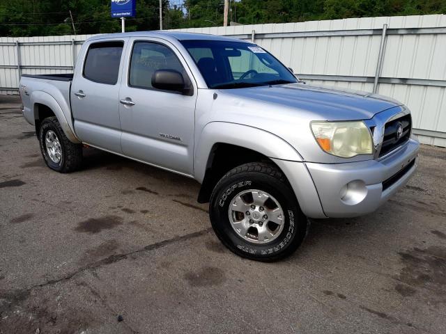 Salvage cars for sale from Copart West Mifflin, PA: 2005 Toyota Tacoma DOU