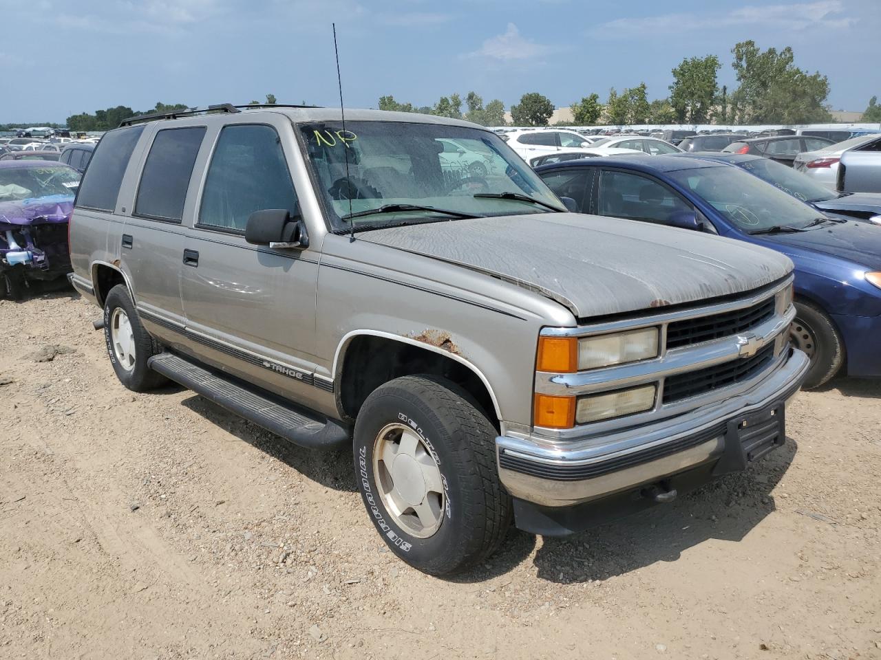 Chevrolet Tahoe 1999 Conventional Cab