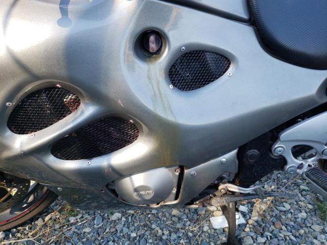 2000 SUZUKI GSX750 F JS1GR7GA6Y2102084