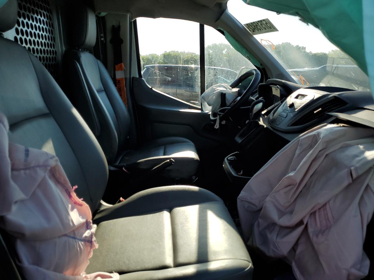 1FTYE1ZM9KKB38949 FORD TRANSIT 2019
