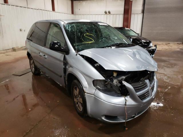 Salvage cars for sale from Copart Lansing, MI: 2005 Dodge Caravan SX