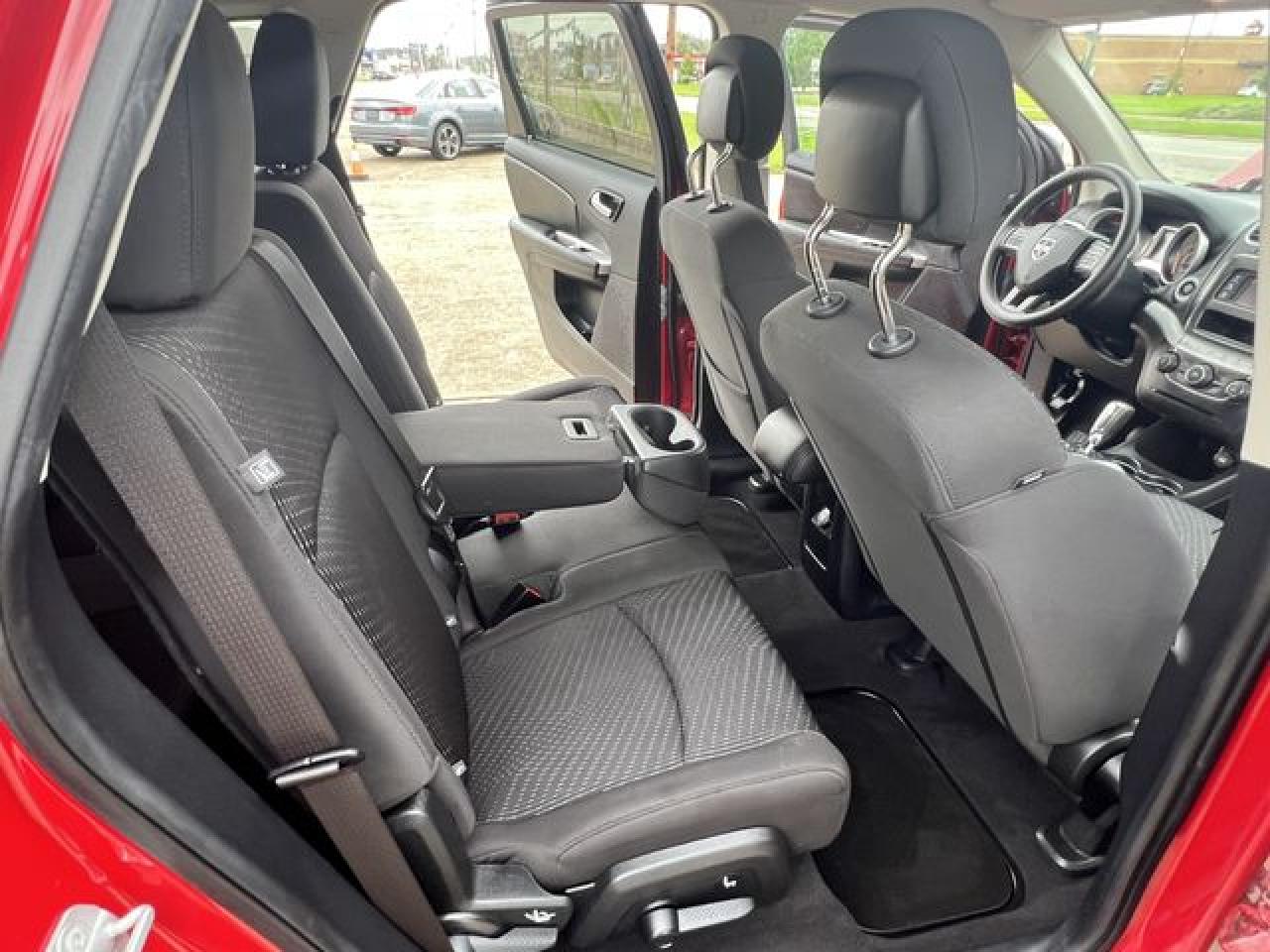 2018 Dodge Journey Se VIN: 3C4PDCABXJT527407 Lot: 57672382