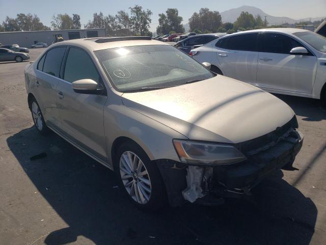 Salvage cars for sale from Copart Colton, CA: 2014 Volkswagen Jetta SEL