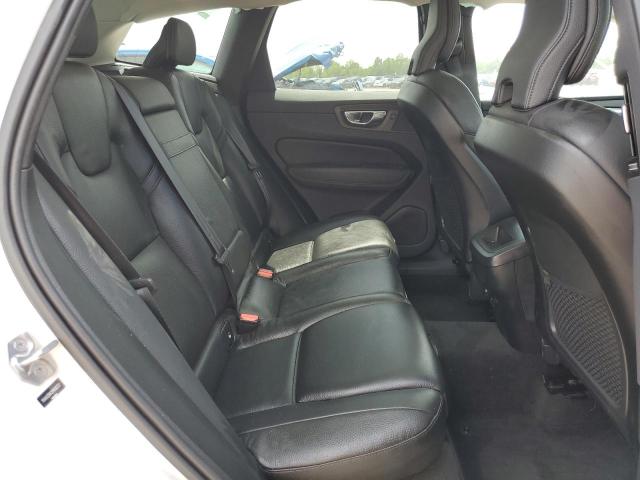 2021 VOLVO XC60 T6 MO YV4A22RK2M1696372