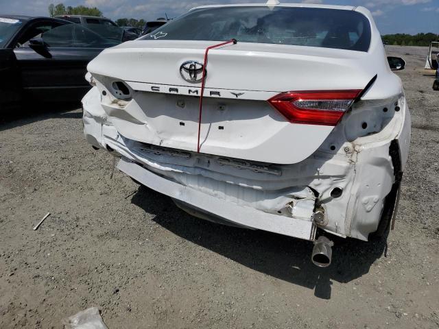 2018 TOYOTA CAMRY L AU 4T1B11HK5JU064509