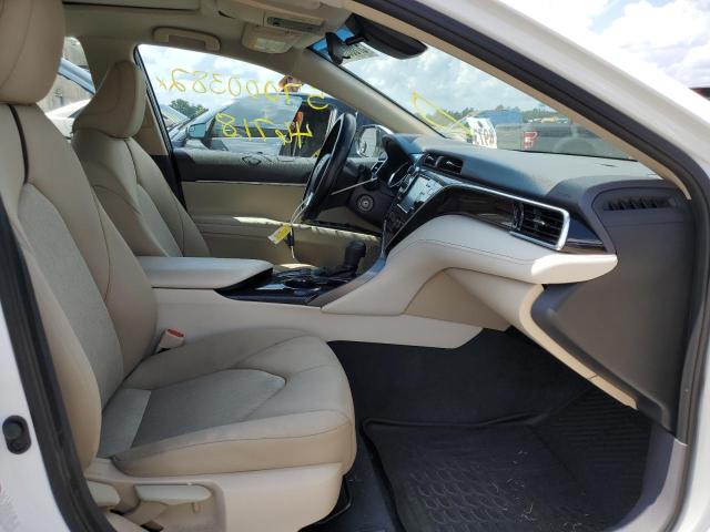 2018 TOYOTA CAMRY L AU 4T1B11HK5JU064509