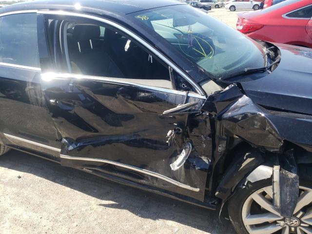 2017 VOLKSWAGEN PASSAT SEL - 1VWCT7A38HC063117