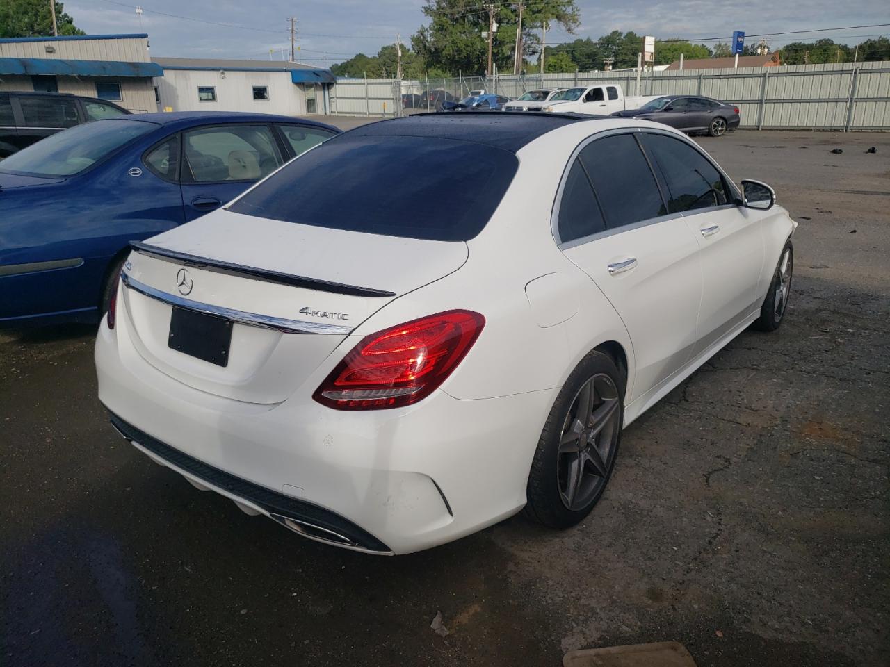 2015 Mercedes-Benz C 300 4Matic VIN: 55SWF4KB7FU040051 Lot: 57695494