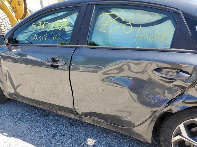 3KPF24AD4ME288762 KIA FORTE FE