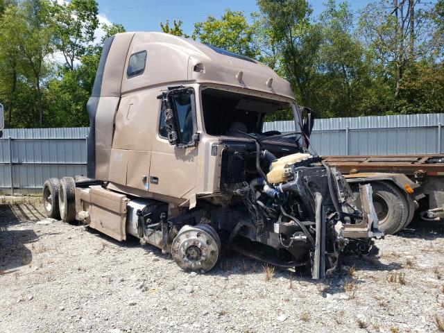 Salvage trucks for sale at New Orleans, LA auction: 2016 Volvo VN VNL