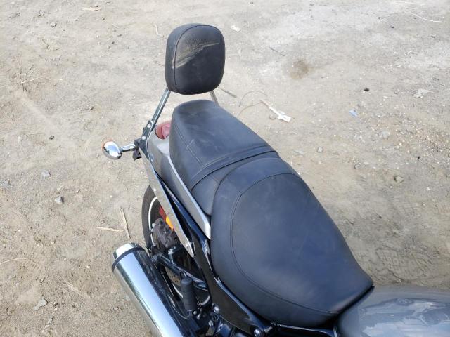 2018 SUZUKI VZ1500 JS1VY55A7J2100089