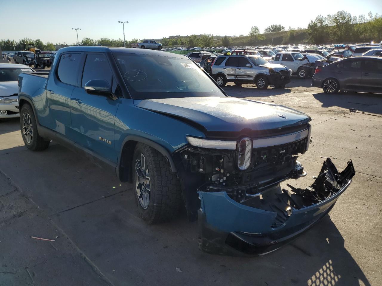 7FCTGAAL1NN002058 RIVIAN R1T LAUNCH 2022
