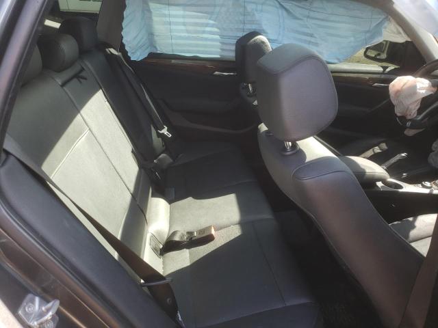 2015 BMW X1 XDRIVE3 WBAVM5C51FVV94119