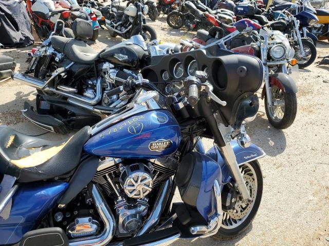 2009 HARLEY-DAVIDSON FLHTCU 1HD1FC4199Y611651