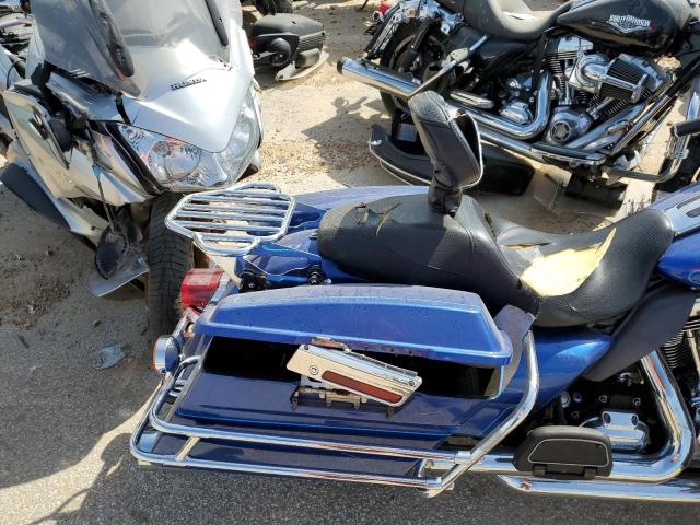 2009 HARLEY-DAVIDSON FLHTCU 1HD1FC4199Y611651